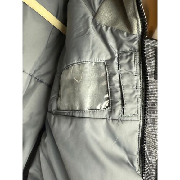 Burton Dryride Cool Flavors Snowboarding Jacket Women’s Sz. S - Picture 10 of 10